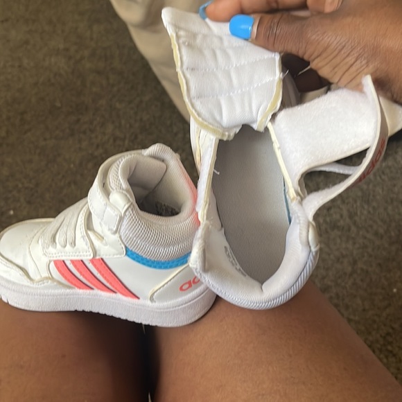 Little girls Adidas..size 7…colors white/pink/baby blue - Picture 2 of 3